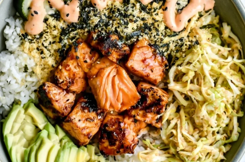 Spicy Salmon Maki Bowl with fresh ingredients and vibrant colors